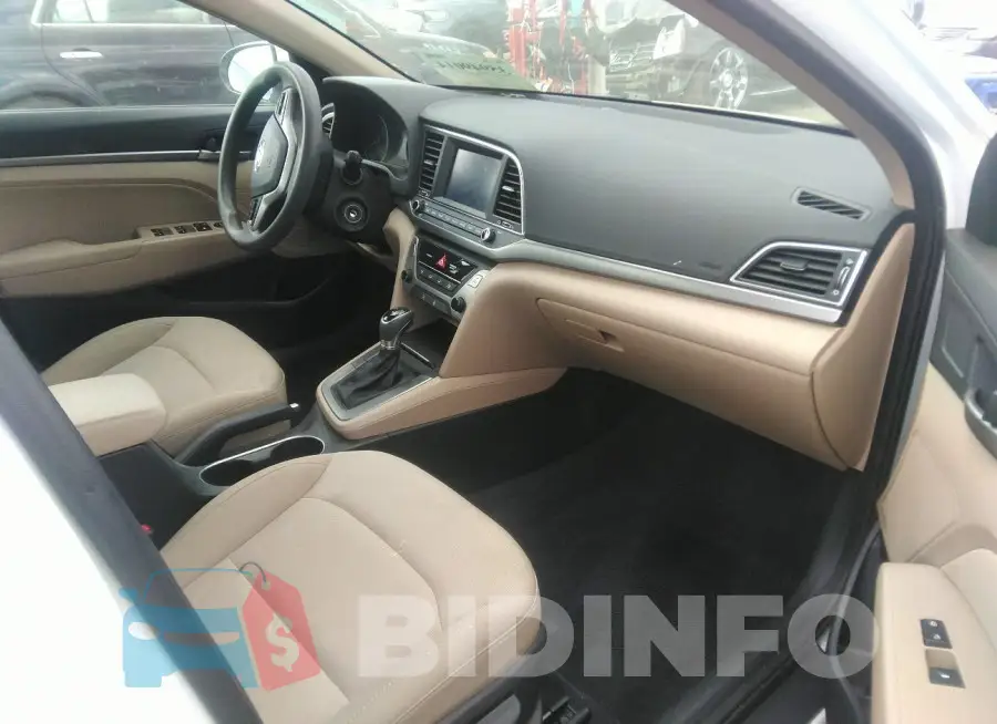5NPD84LF6JH236979 Photo# 5