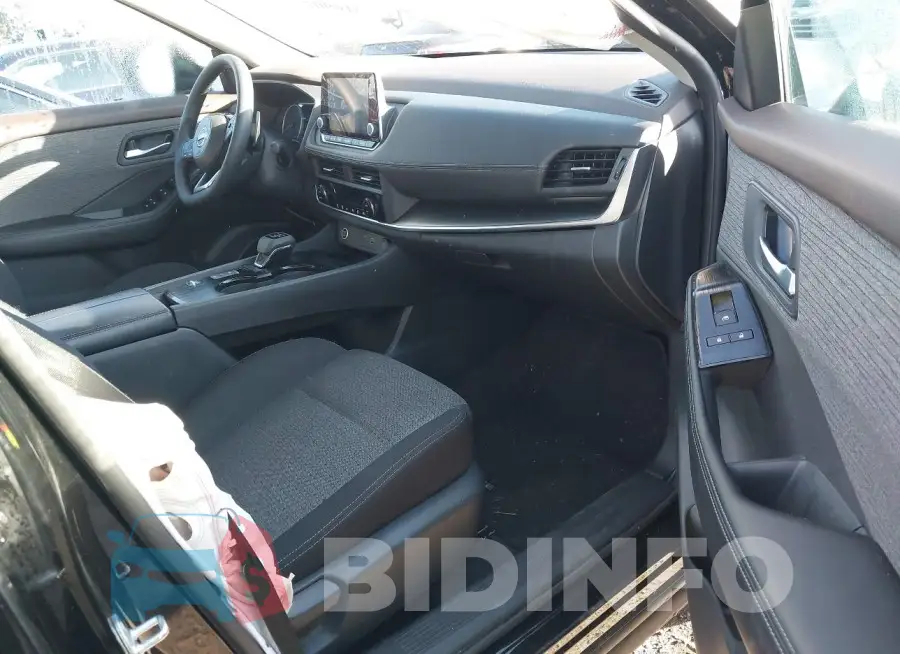 5N1BT3BA3PC830337 Photo# 5