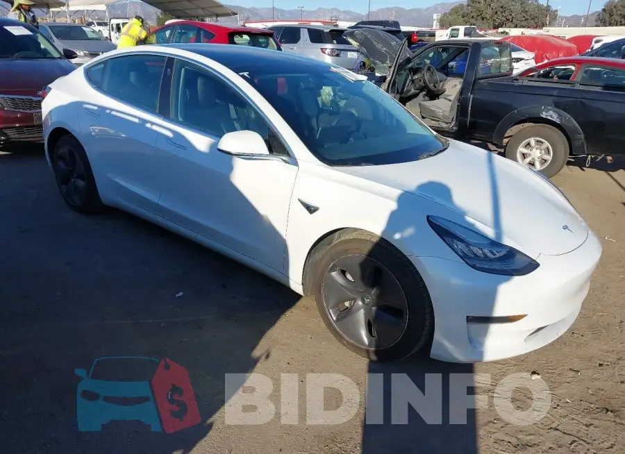 5YJ3E1EB9KF511158 Photo# 1