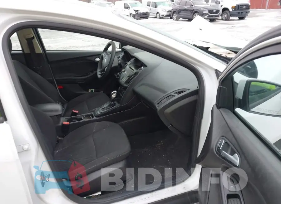 1FADP3K28GL399607 Photo# 5
