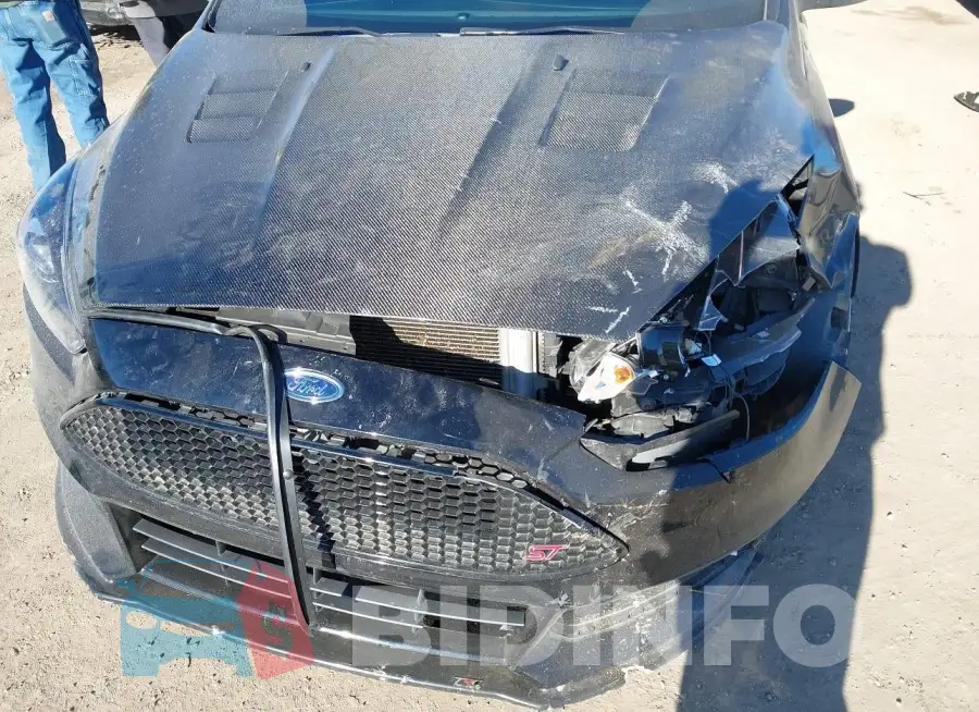 1FADP3L97GL203216 Photo# 6