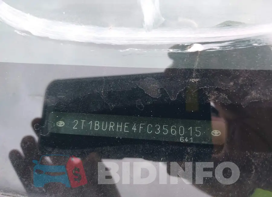 2T1BURHE4FC356015 Photo# 9