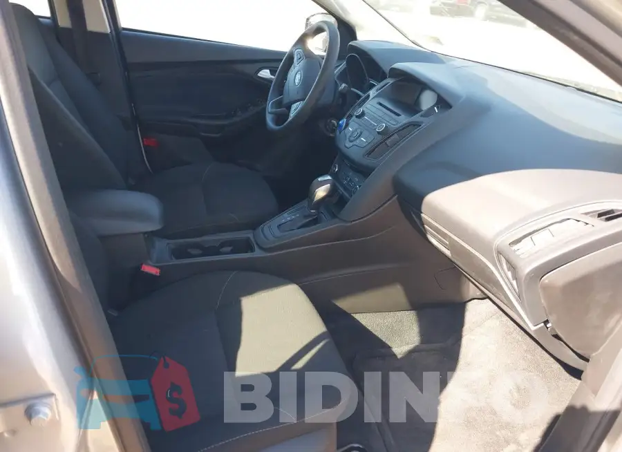 1FADP3F25GL240781 Photo# 5