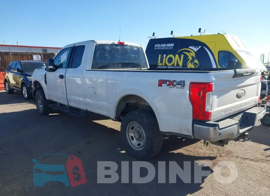 1FT7X2B61KEF57318 Photo# 3