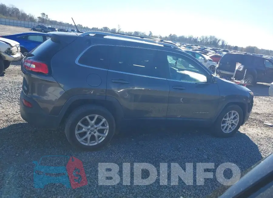 1C4PJLCB5FW766144 Photo# 13