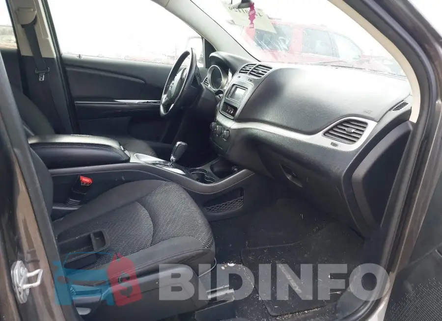 3C4PDCAB1HT525829 Photo# 5