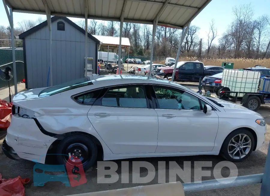 3FA6P0CD2KR194818 Photo# 14
