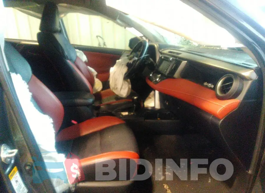 2T3YFREV9FW184935 Photo# 5