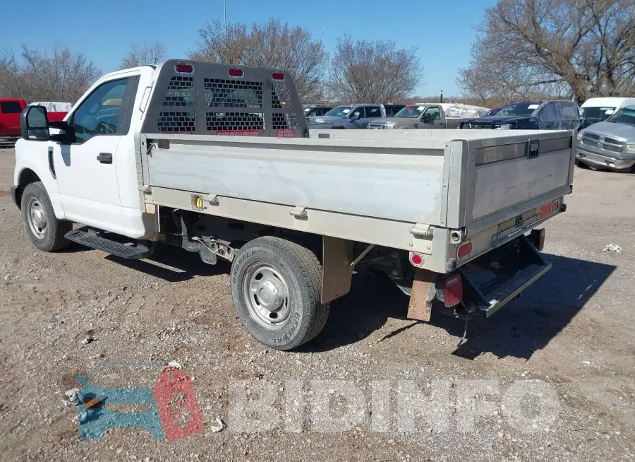 1FDBF2A65JEC48041 Photo# 3