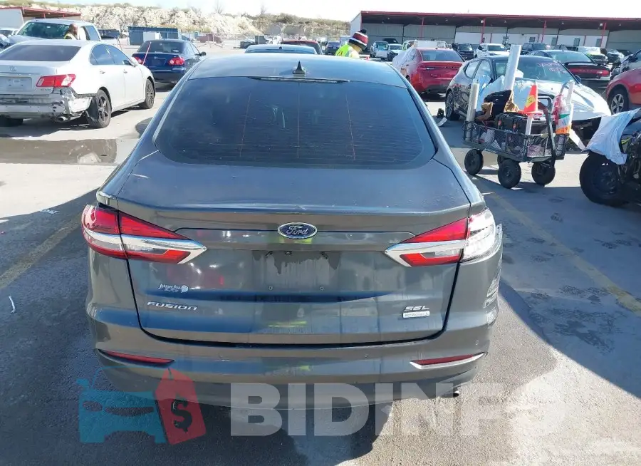 3FA6P0CDXKR215544 Photo# 16