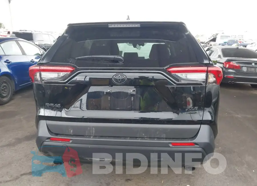 2T3A1RFV6RW409864 Photo# 17