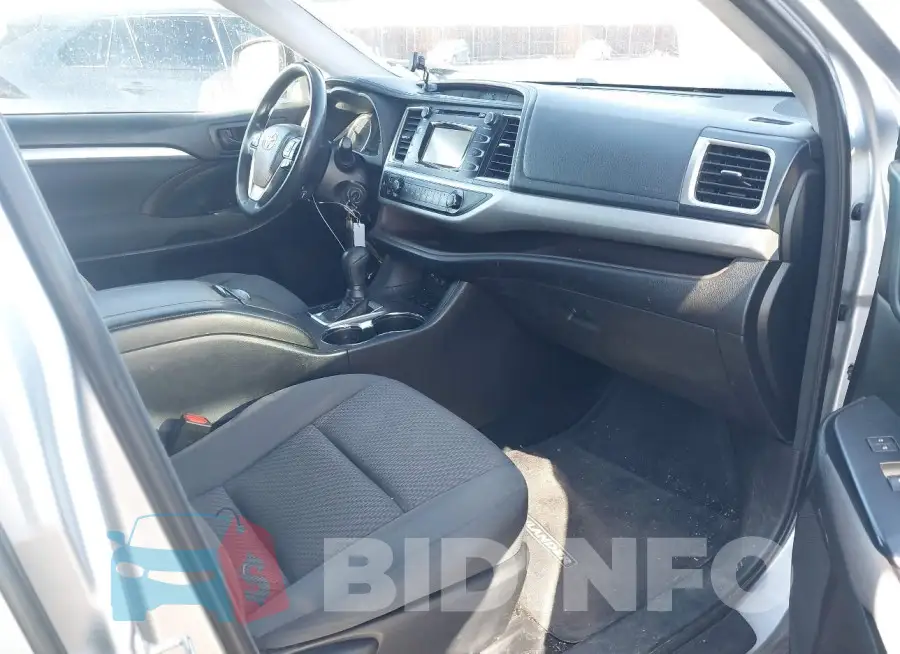 5TDBZRFH7JS496624 Photo# 5