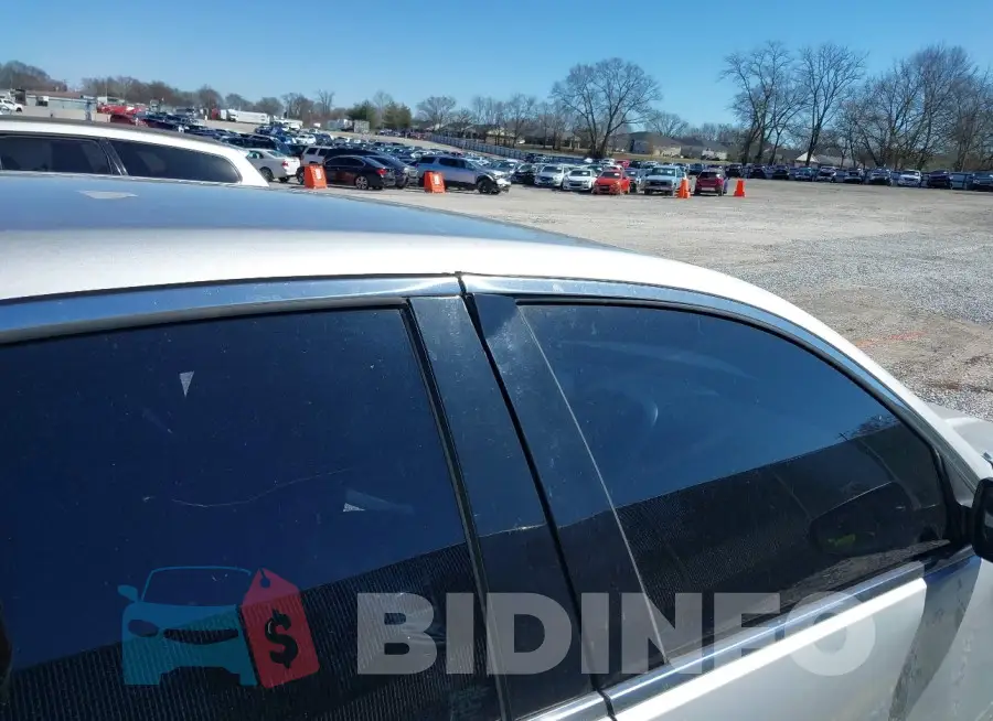 1G11F5SL3FU103642 Photo# 18