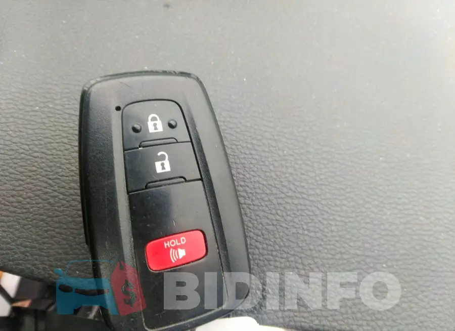 JTMP1RFV7KD042261 Photo# 11