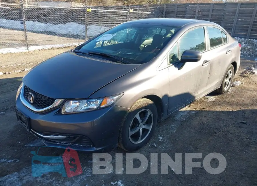 19XFB2F7XFE240886 Photo# 2