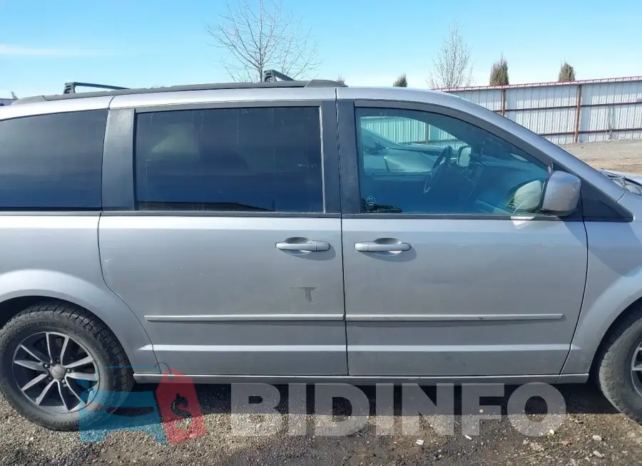 2C4RDGEG3GR379957 Photo# 13