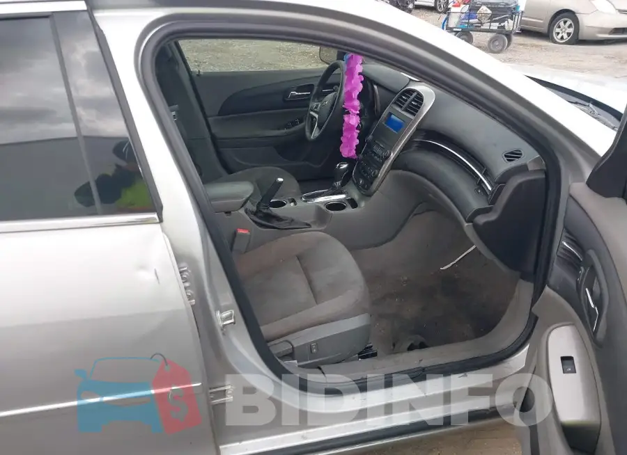 1G11B5SL4FF159220 Photo# 5