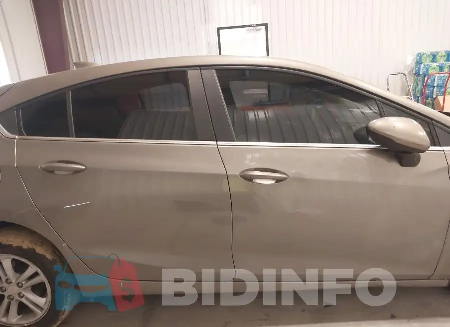 3G1BE6SM6JS654033 Photo# 14
