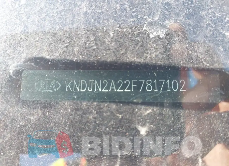 KNDJN2A22F7817102 Photo# 9