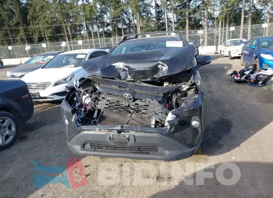 2T3A1RFV8MC174068 Photo# 12