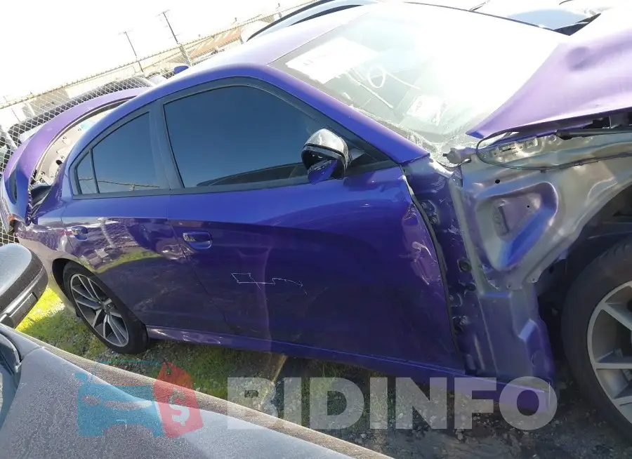 2C3CDXHG6PH672070 Photo# 13