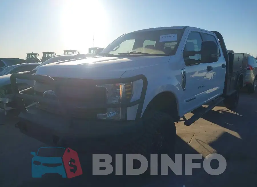 1FT8W3BT7JEB22790 Photo# 2