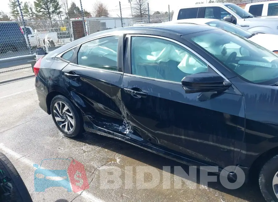 19XFC2F71HE050846 Photo# 6