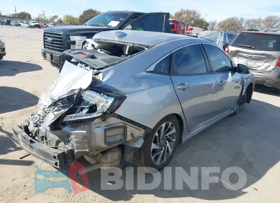 19XFC2F72HE068305 Photo# 4