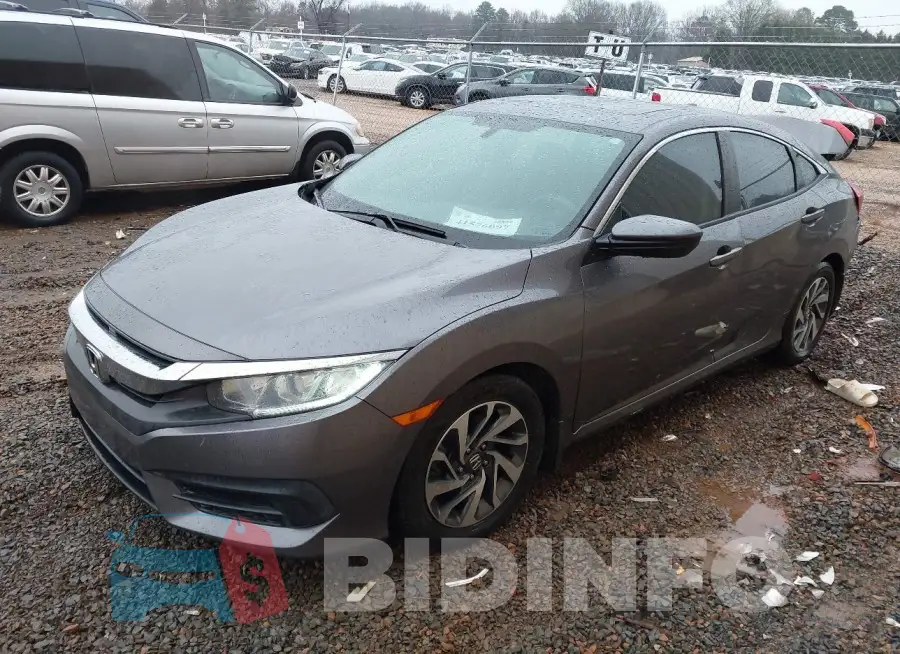 19XFC2F73HE033014 Photo# 2