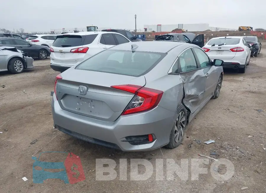 19XFC2F76HE009368 Photo# 4
