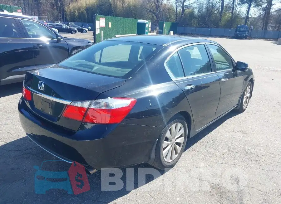 1HGCR2F75FA186903 Photo# 4