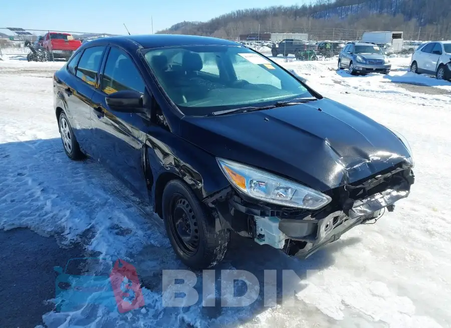 1FADP3E28GL309352 Photo# 1