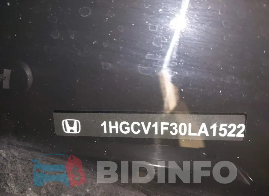 1HGCV2F31MA021971 Photo# 18