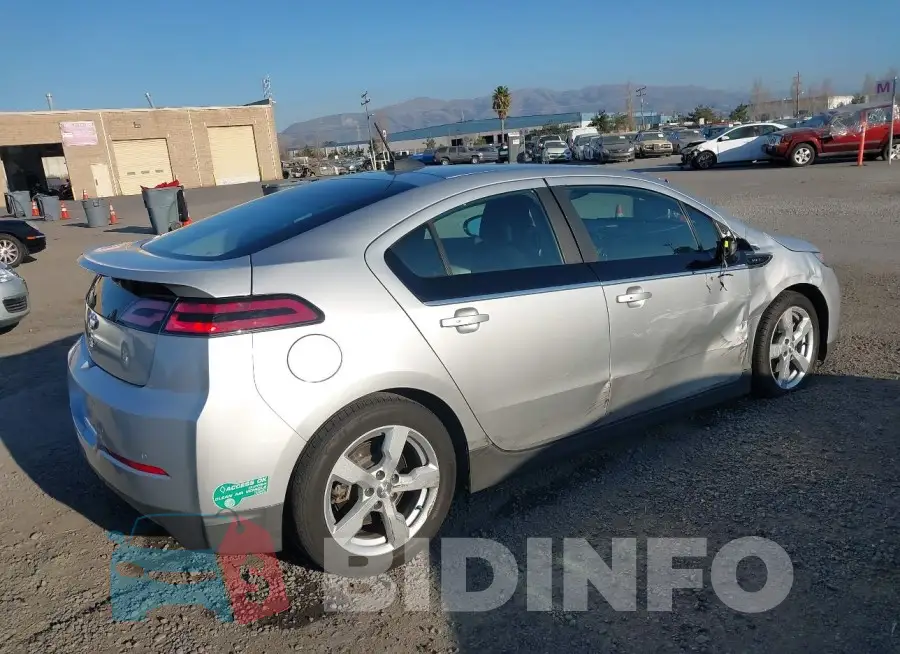 1G1RC6E49FU143083 Photo# 4