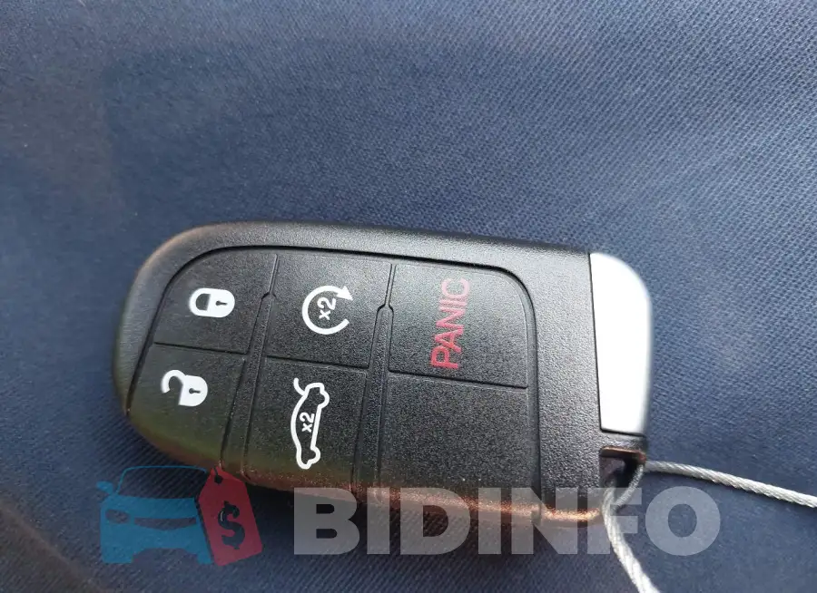2C3CDXJG1GH267924 Photo# 11