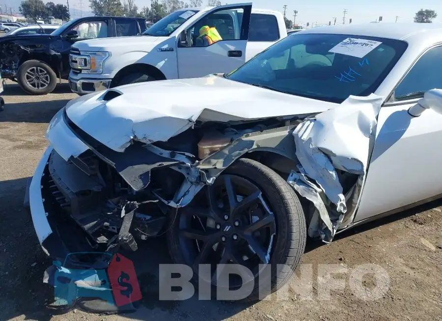 2C3CDZBT4KH552178 Photo# 6