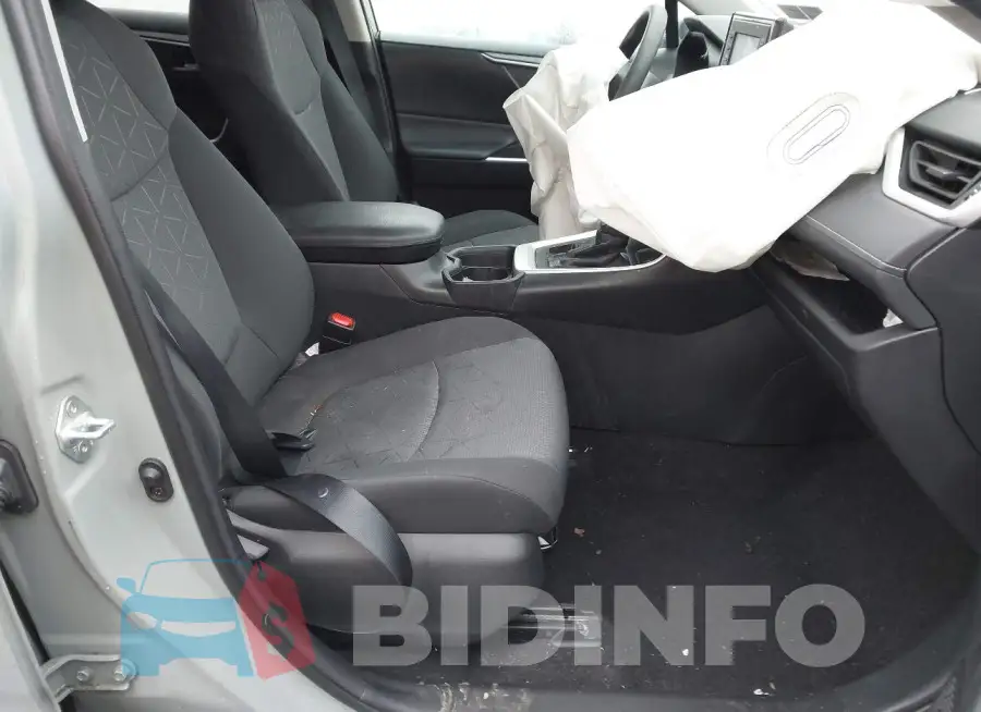 2T3P1RFV8MC146202 Photo# 5