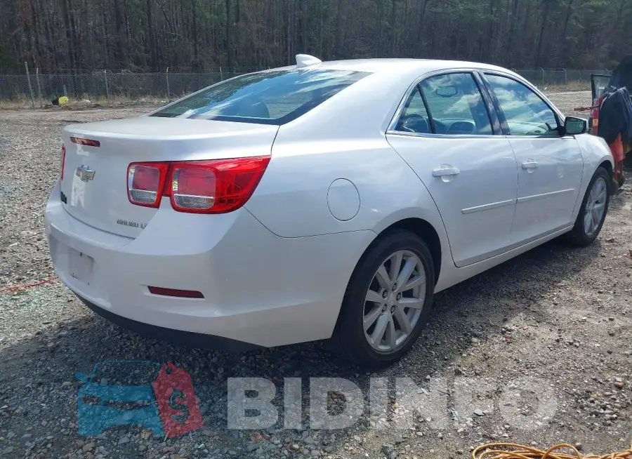 1G11D5SL4FF353773 Photo# 4