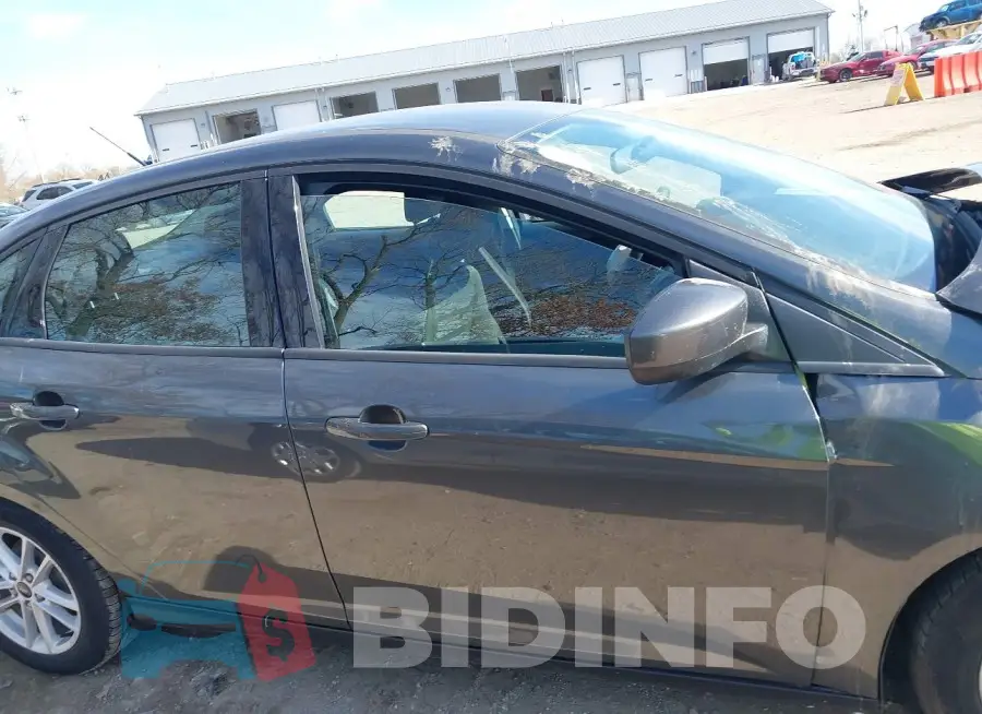 1FADP3F2XJL316101 Photo# 12