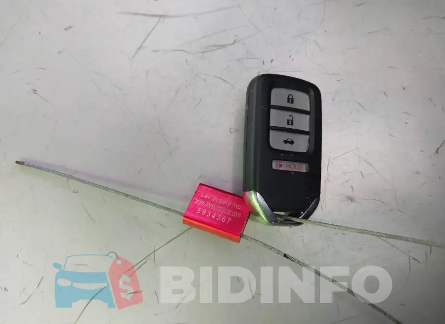 1HGCR2F80FA144101 Photo# 11