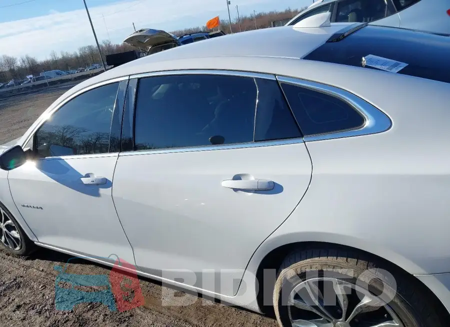 1G1ZD5ST3KF168546 Photo# 13