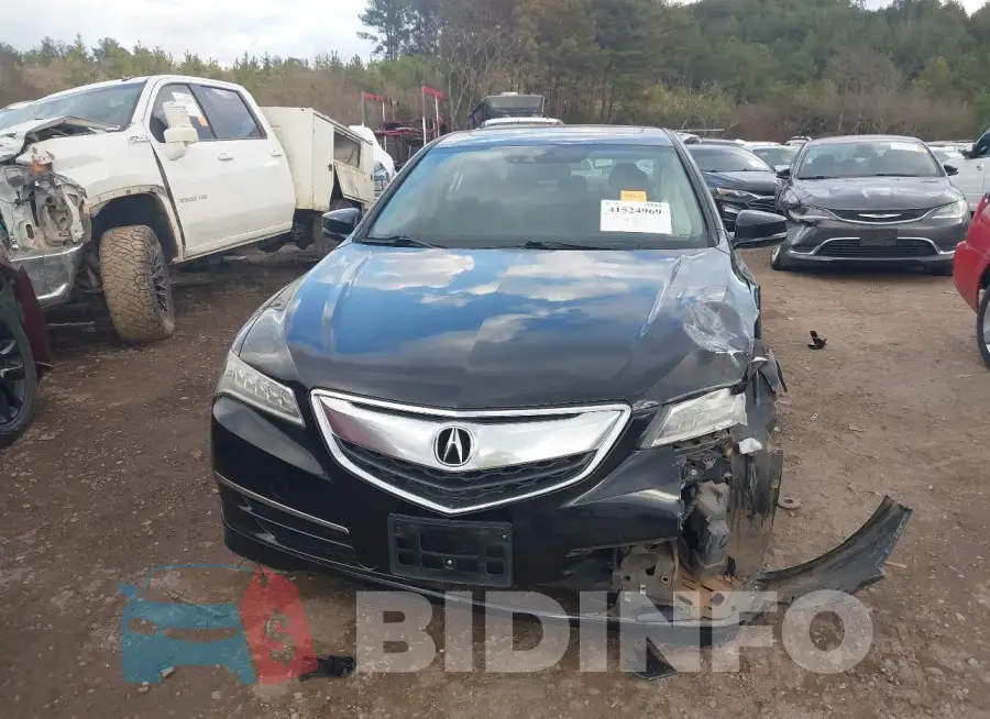 19UUB2F55FA010487 Photo# 6