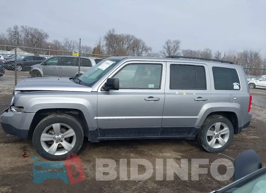 1C4NJPFB0GD543677 Photo# 14