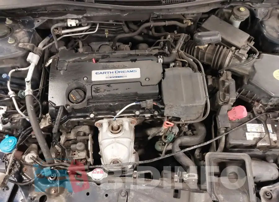 1HGCR2F3XFA130128 Photo# 10