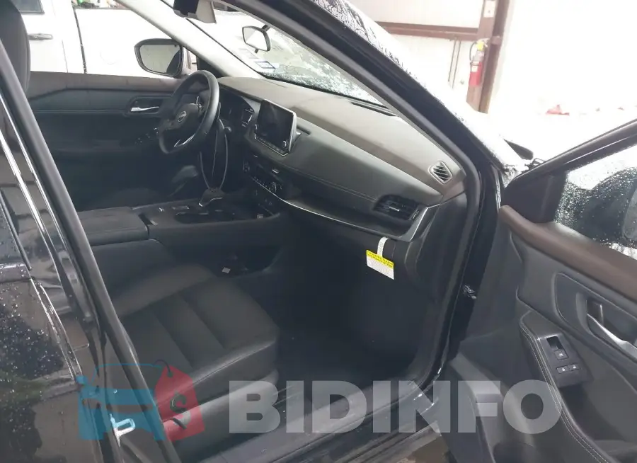 5N1BT3BA6PC880746 Photo# 5