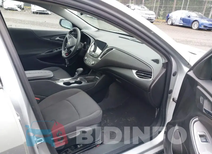 1G1ZD5ST2NF127149 Photo# 5