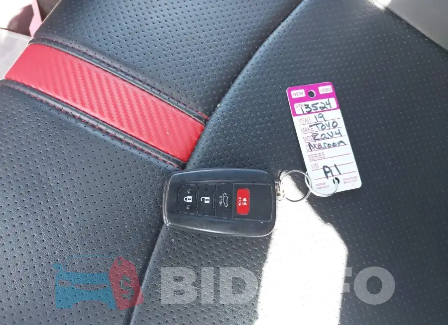 2T3C1RFV8KW024367 Photo# 11