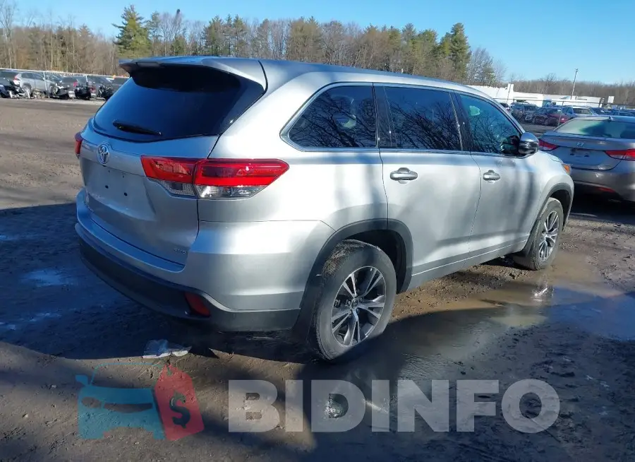 5TDBZRFH6JS875176 Photo# 4