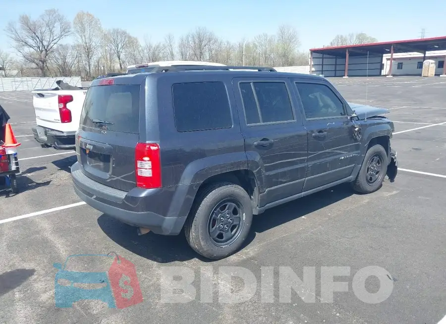 1C4NJPBA8GD554133 Photo# 4