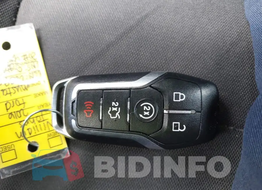 1FA6P8TH7G5283862 Photo# 11